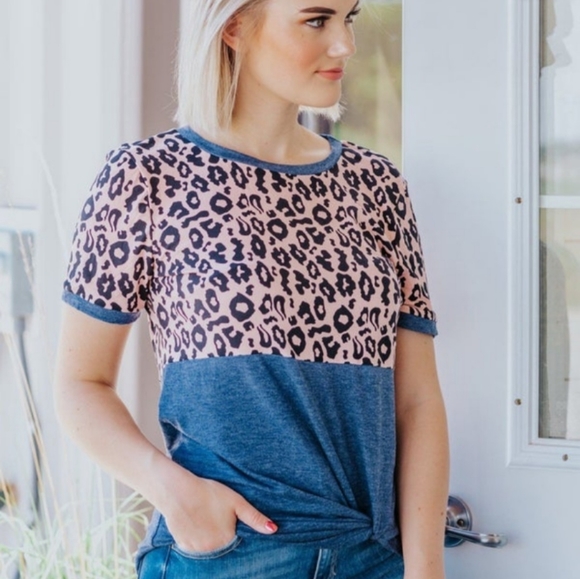 C+D+M Animal Print Color Block Tee Purchased from Filly Flair Size S - Picture 1 of 5